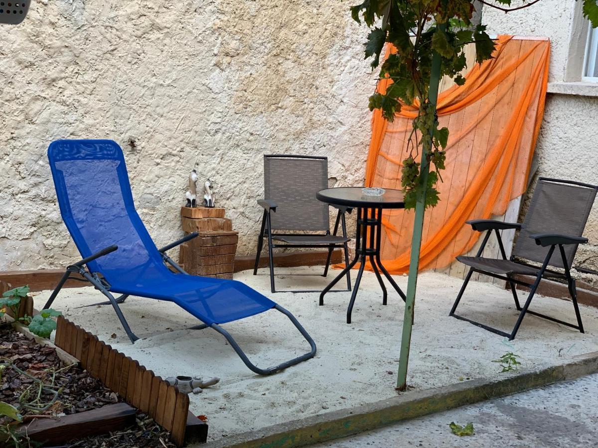 Studio Fond De Jardin Chez Jean-Luc Lejlighed Marseille Eksteriør billede